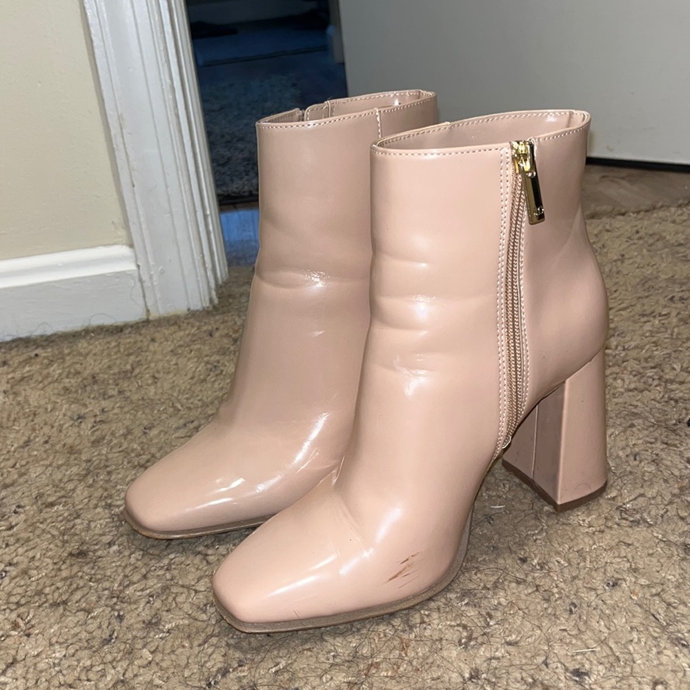 JENNIFER LOPEZ BOOTS WORN ONCE
